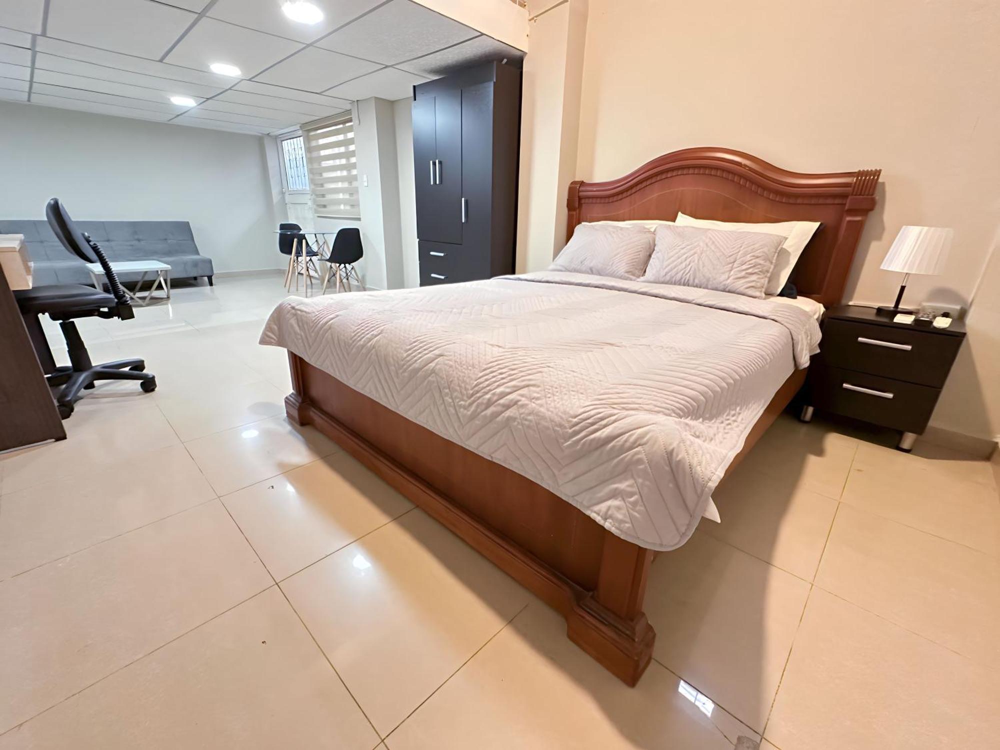 Hostal Posada Del Sol Guayaquil Exterior photo