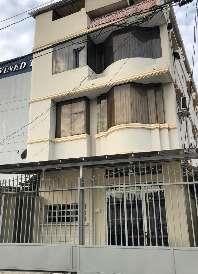 Hostal Posada Del Sol Guayaquil Exterior photo